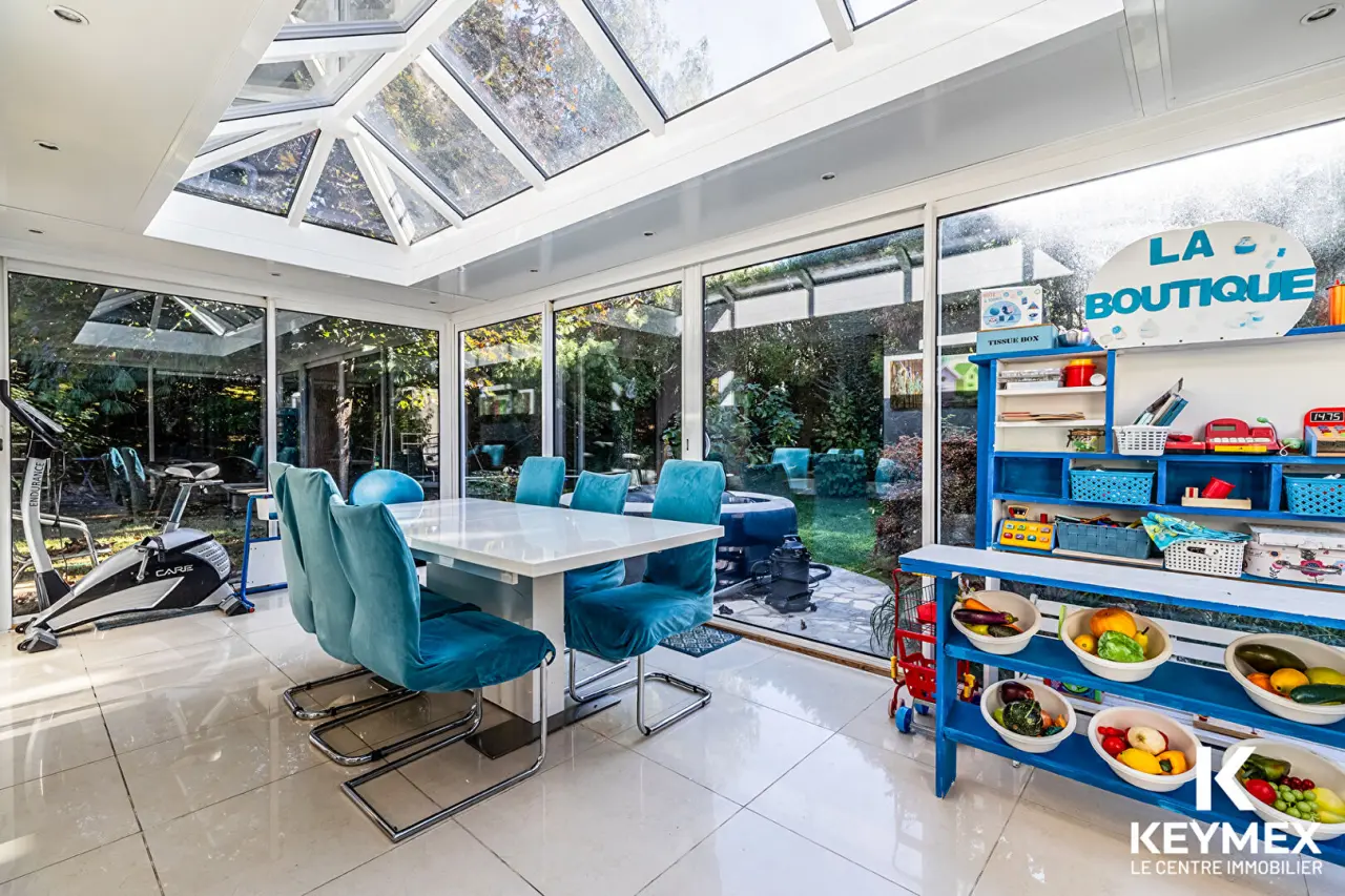 Maison 7 Pièces EZANVILLE