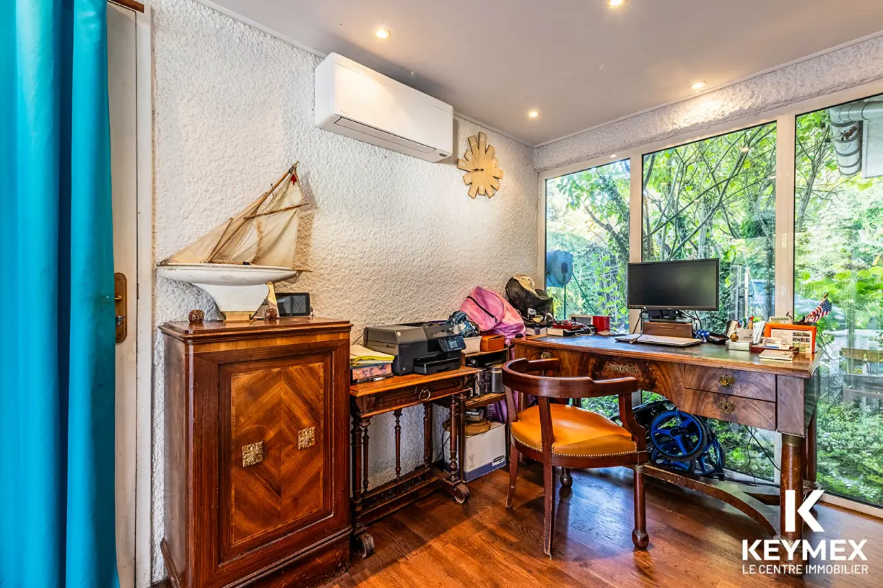 Maison 7 Pièces EZANVILLE