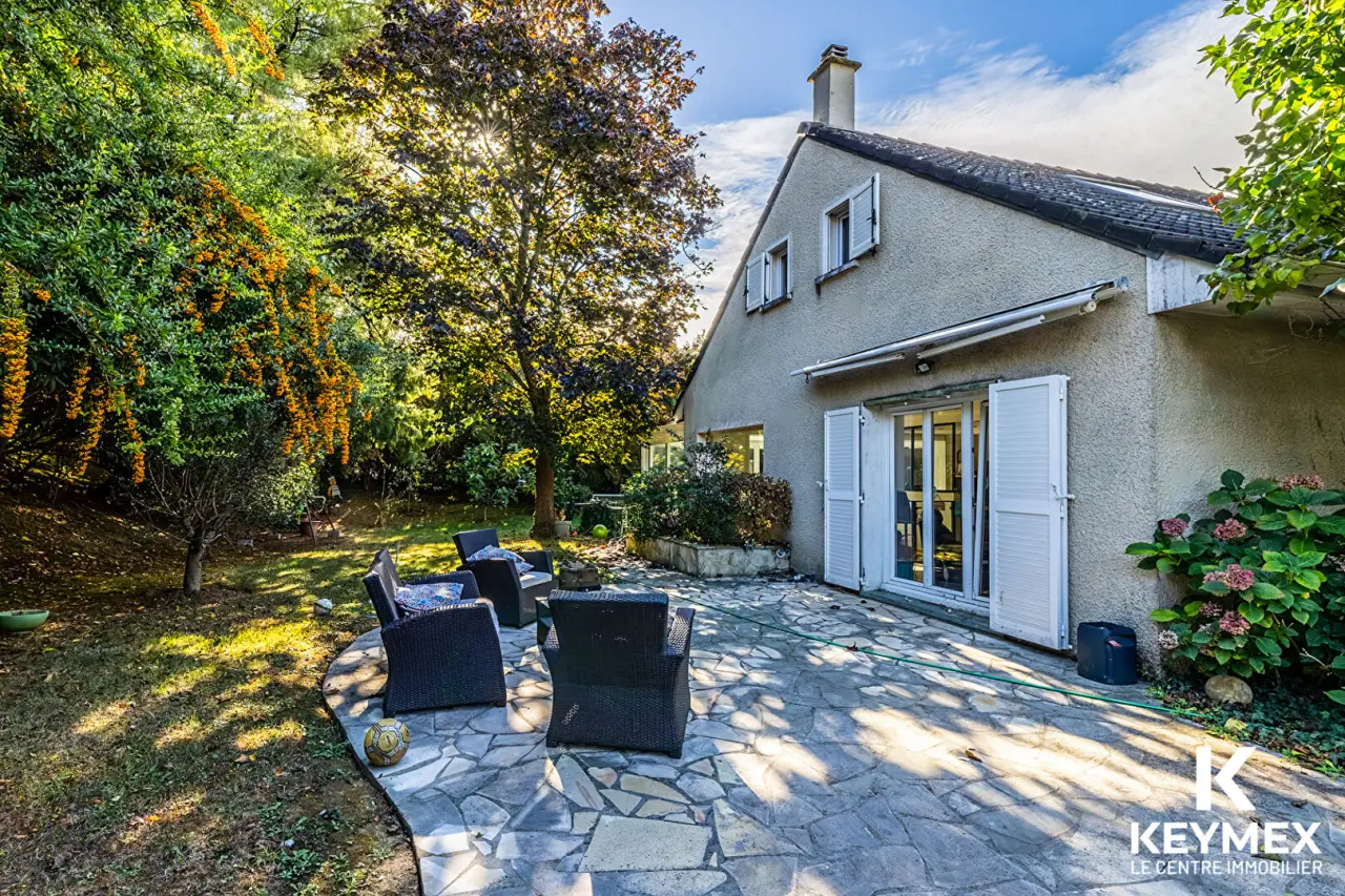 Maison 7 Pièces EZANVILLE