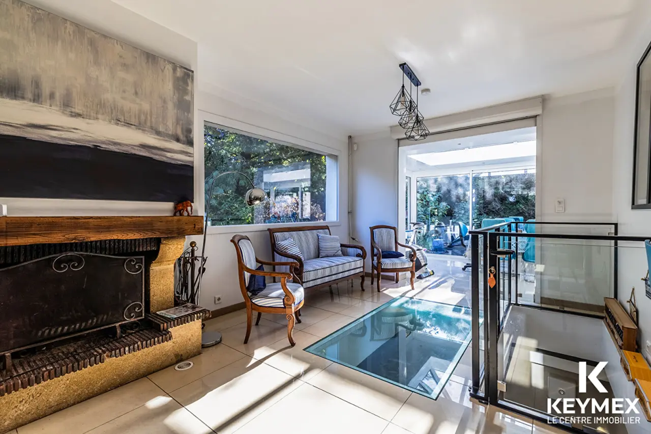 Maison 7 Pièces EZANVILLE