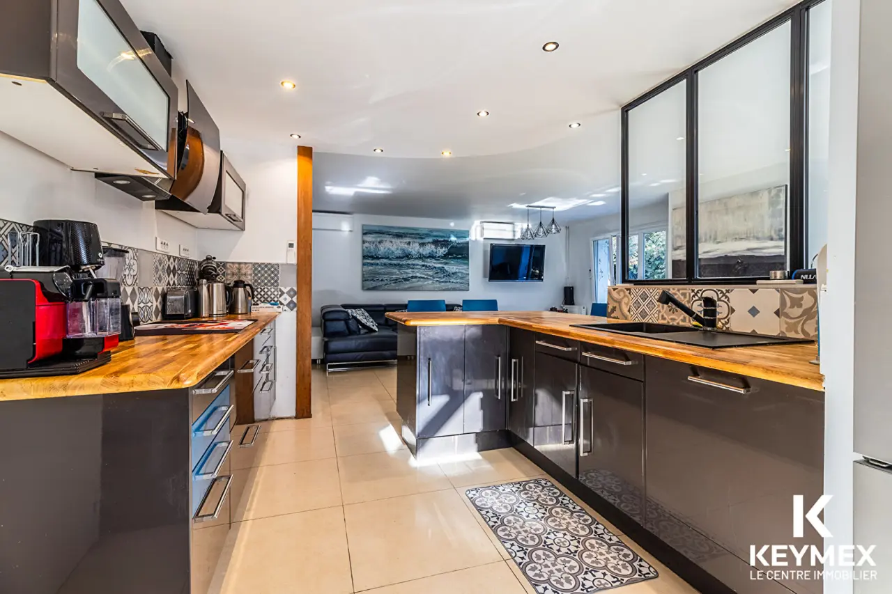 Maison 7 Pièces EZANVILLE